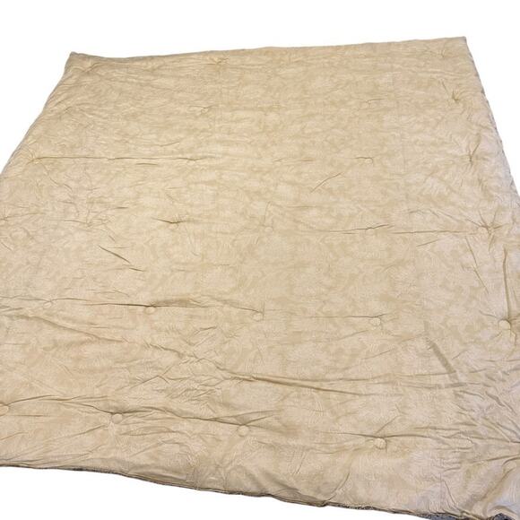 Croscill Jacobean Gold Damask Jacquard Queen Size Comforter Thick 92" x 94" - Picture 7 of 10